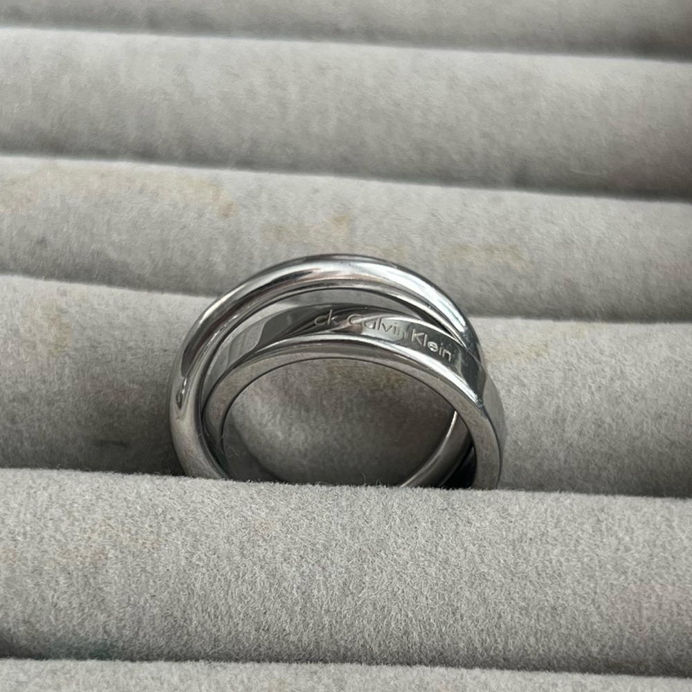 Calvin Klein intertwined ring